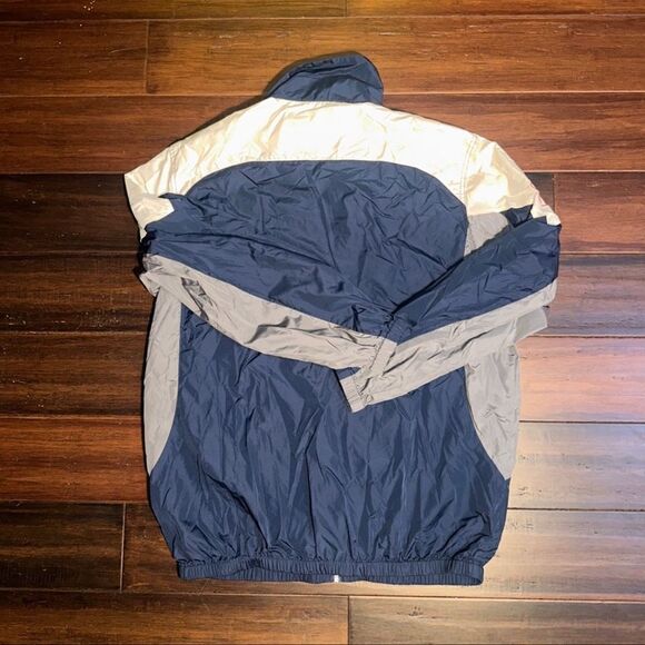 Dallas Cowboys Team Apparel Windbreaker Jacket - Picture 3 of 5